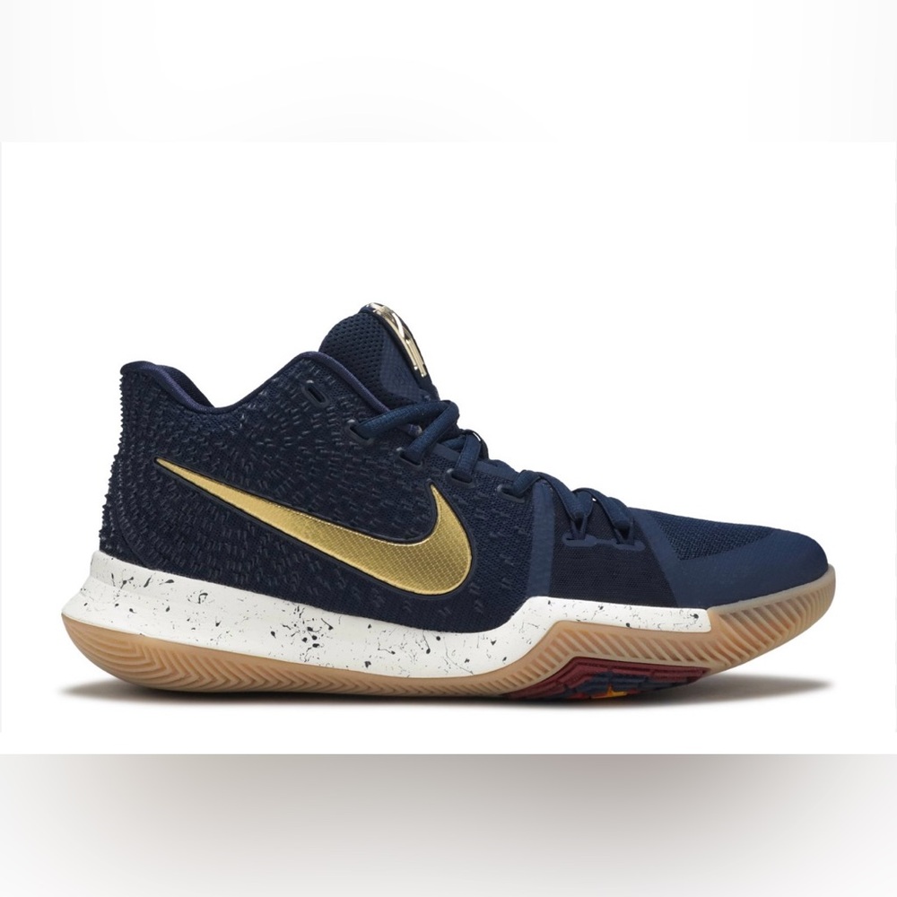 Kyrie 3 Obsidian Nike,  Navy and metallic Gold Sneakers.